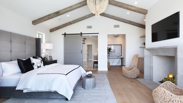 interior-design-bedroom-osobniak-dizain-krovat-komnata-kamin